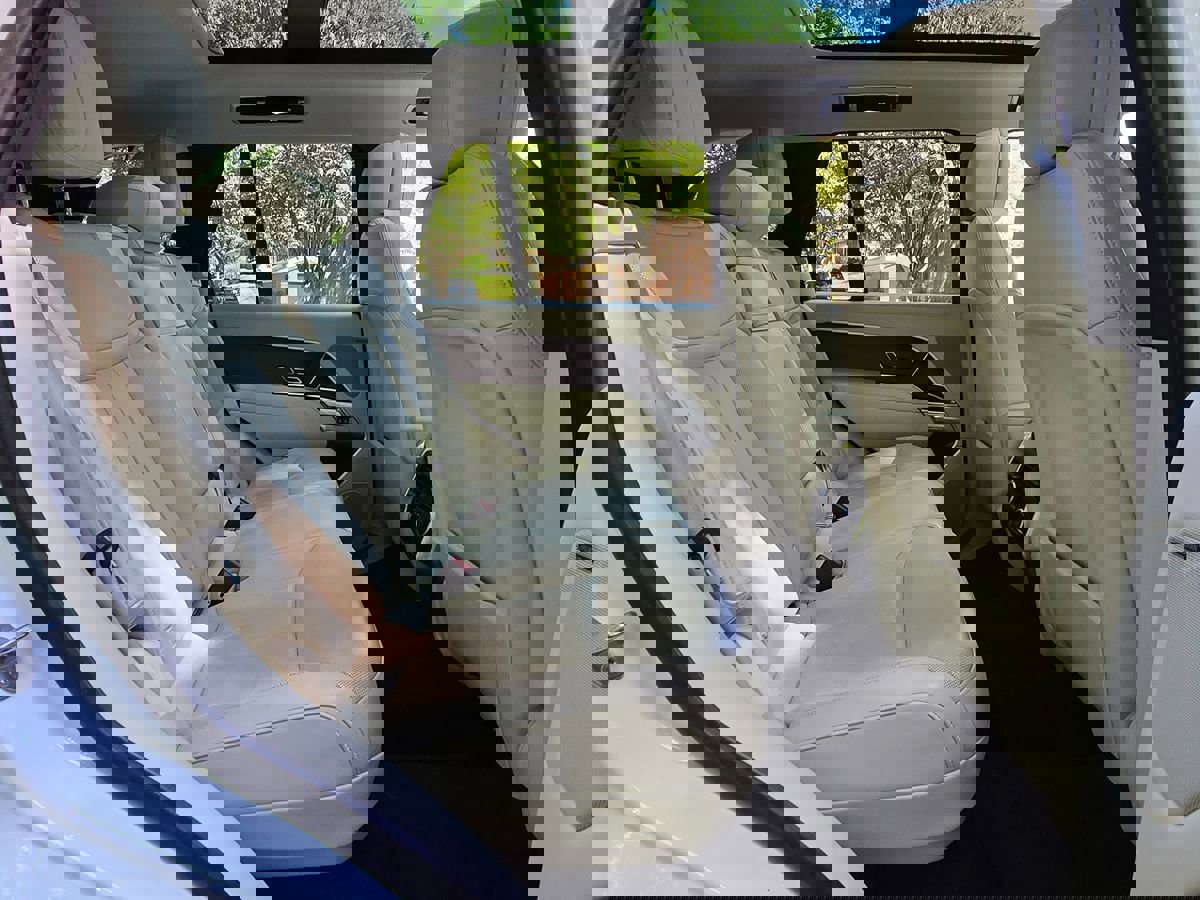 Used 2023 Land Rover Range Rover SE image 19