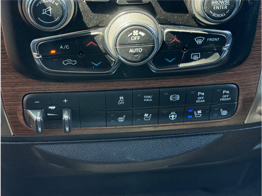 Used 2016 RAM 3500 Laramie AWD/4WD image 21