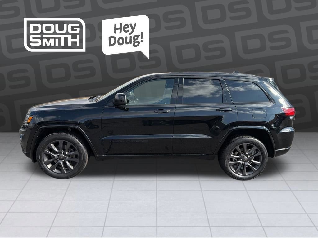 Used 2021 Jeep Grand Cherokee Laredo X image 2