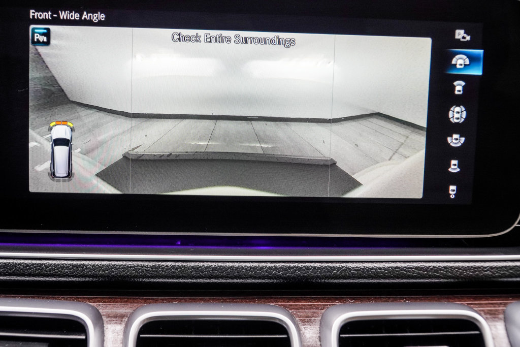 Used 2023 Mercedes-Benz GLS 450 4MATIC w/ AMG Line Exterior image 34