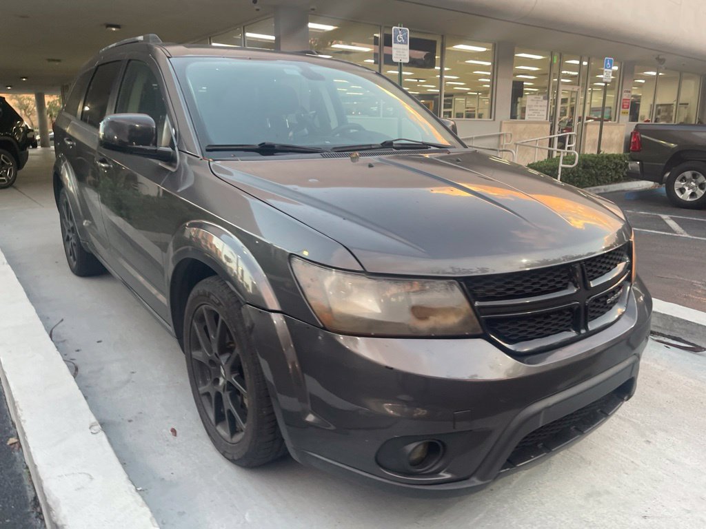 Used 2018 Dodge Journey SXT w/ Blacktop Package FWD image 3
