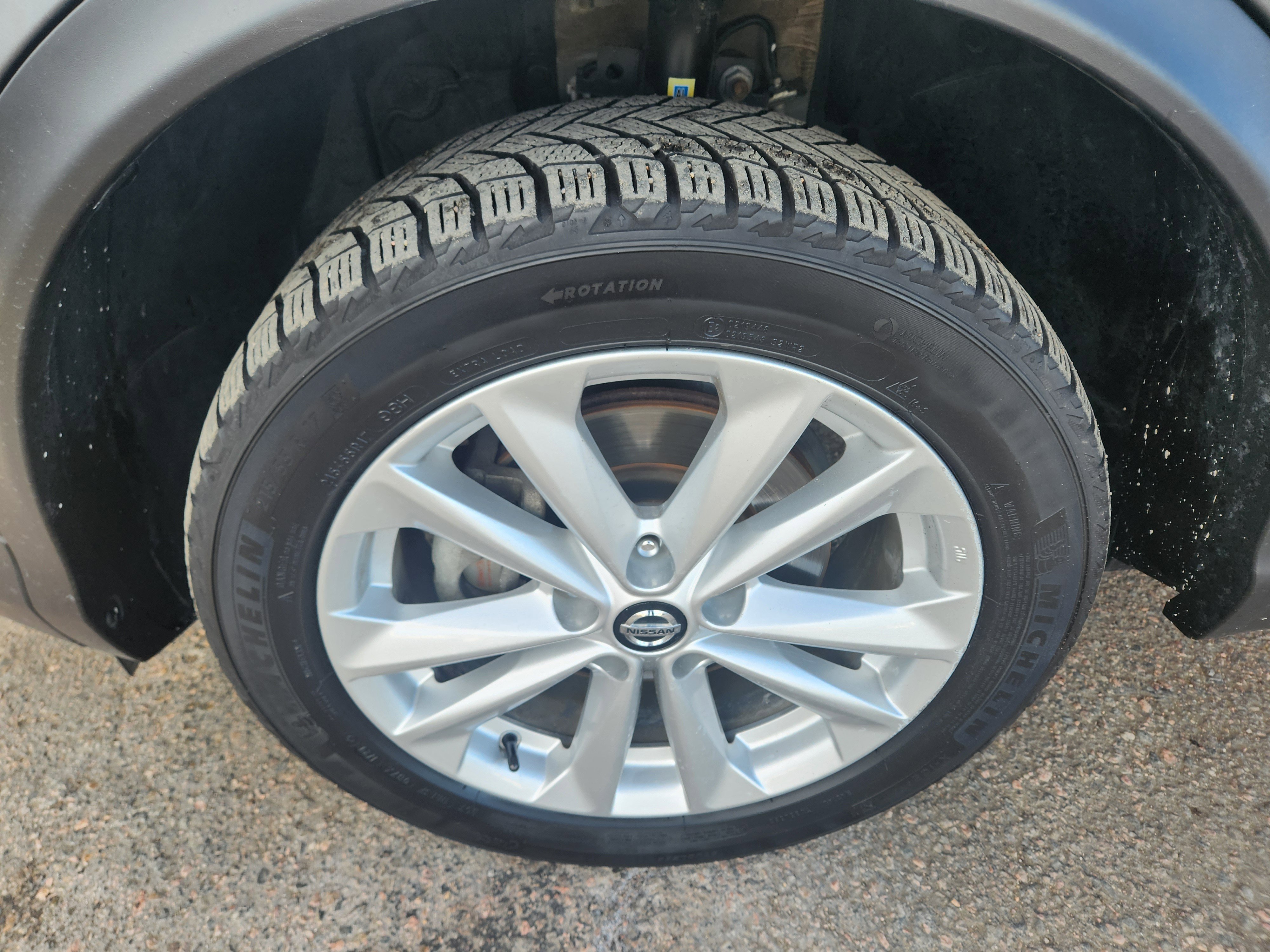 Used 2019 Nissan Rogue Sport SV w/ All-Weather Package image 17