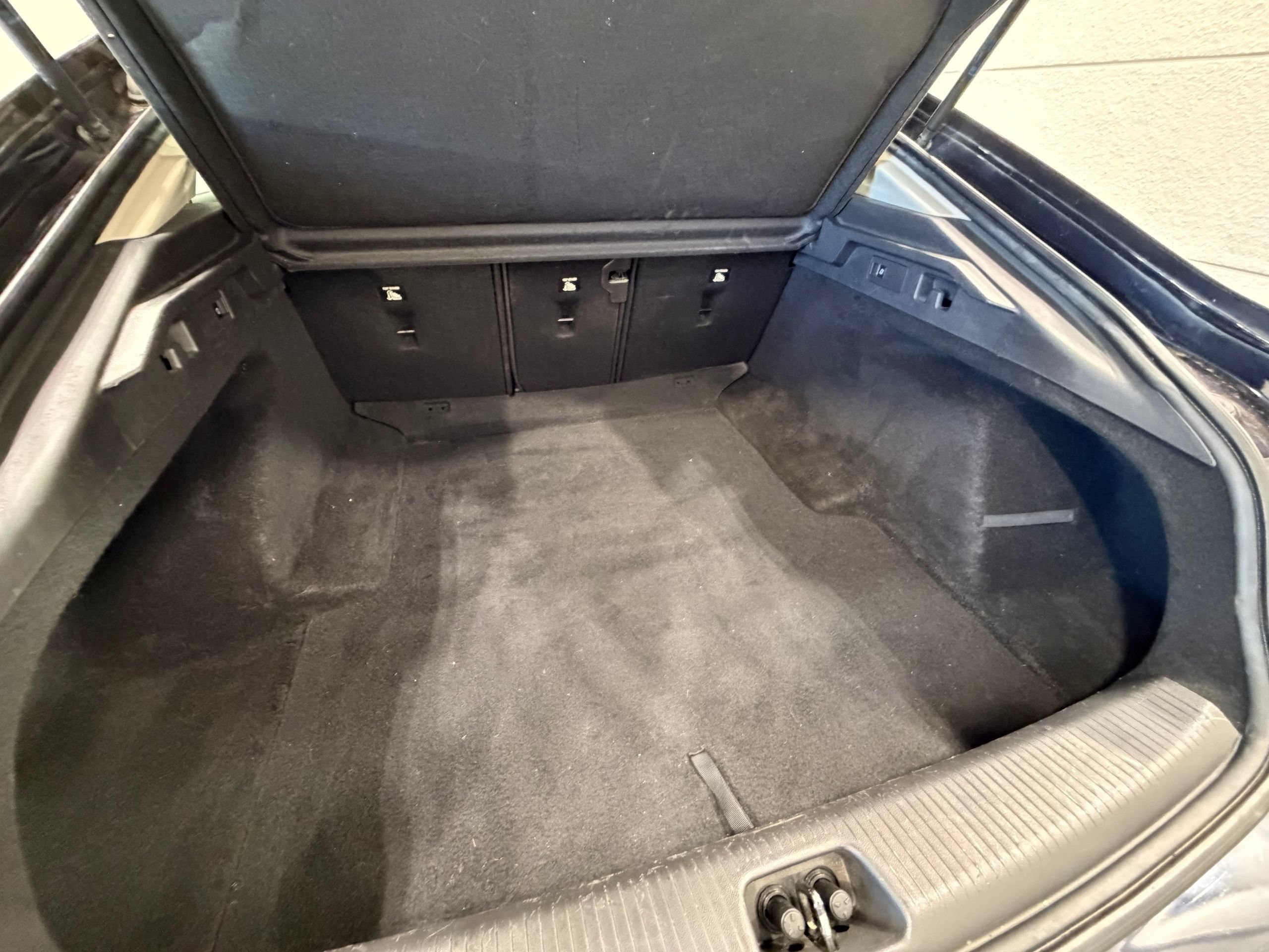 Used 2018 Buick Regal Essence FWD image 24
