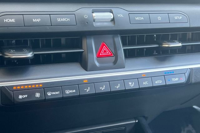 Used 2025 Kia K4 image 25