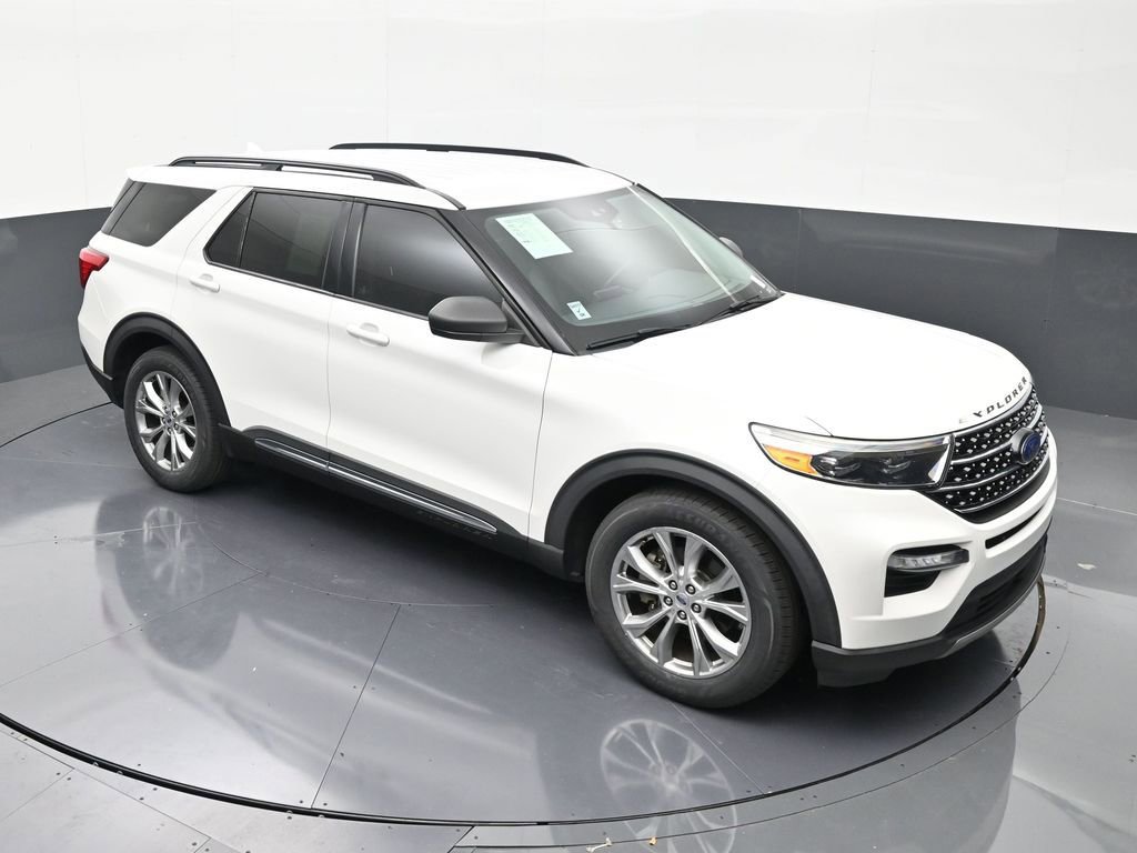 Used 2020 Ford Explorer XLT w/ Equipment Group 202A RWD image 18