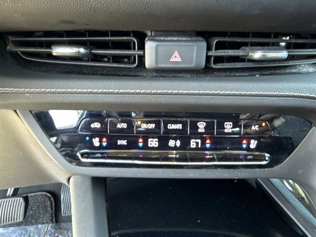 Used 2021 Buick Envision Avenir w/ Technology Package II image 24