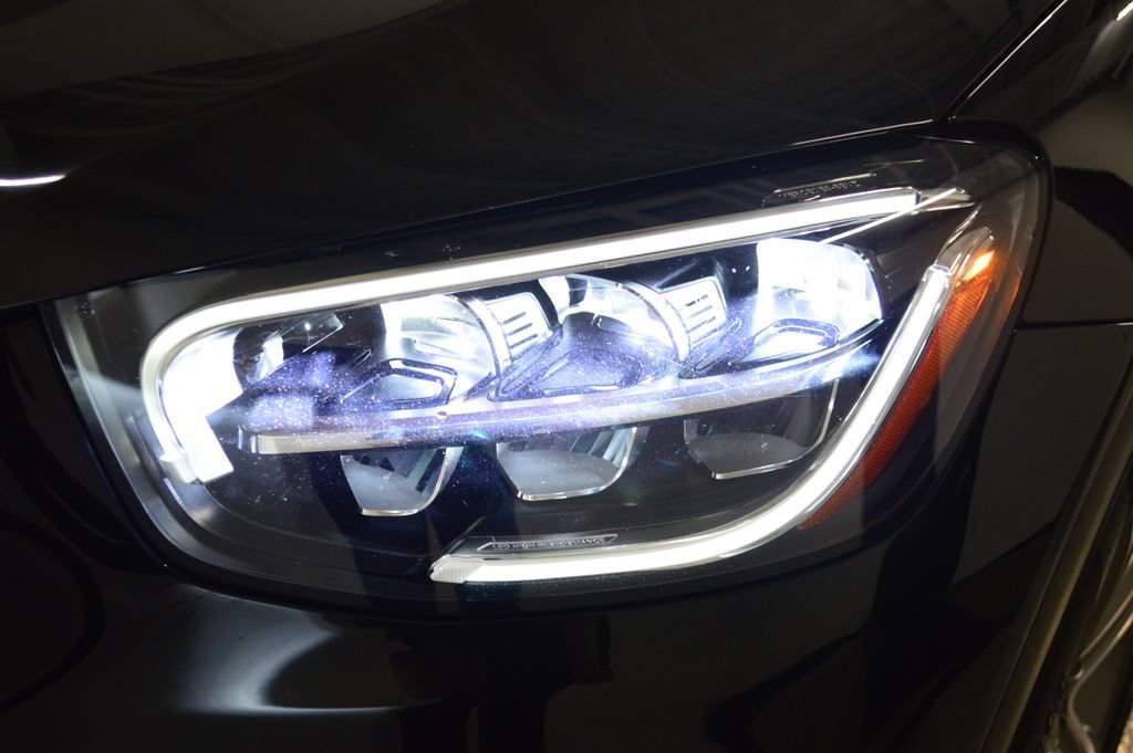 Certified 2022 Mercedes-Benz GLC 300 image 11