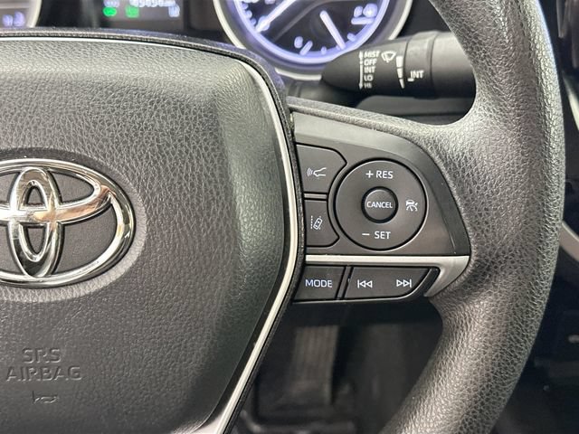 Used 2021 Toyota Camry LE FWD image 19