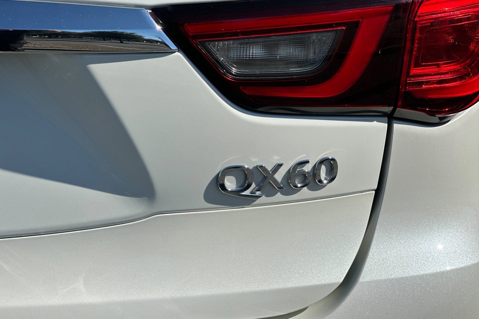 Used 2020 INFINITI QX60 Luxe image 39