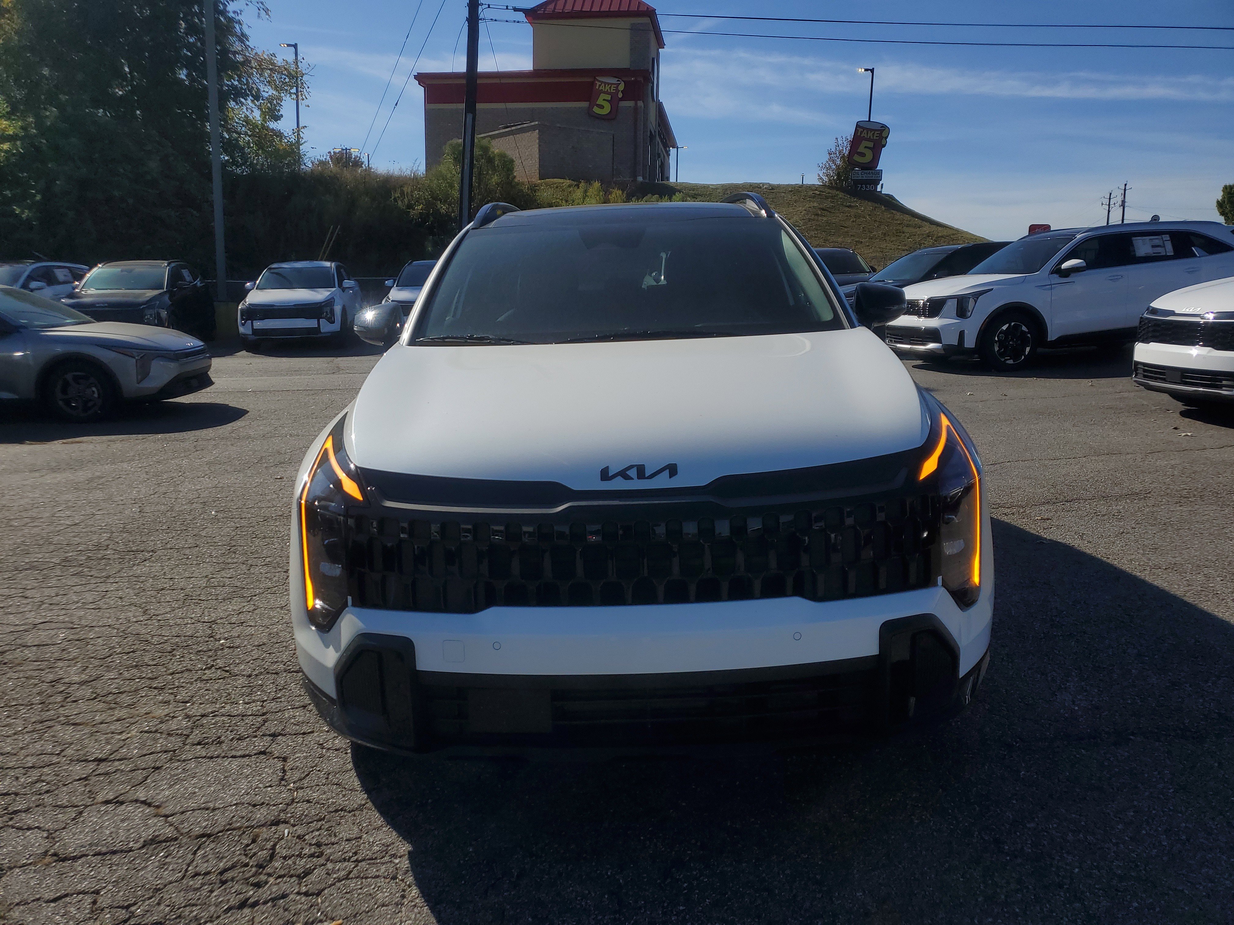 New 2026 Kia Sportage AWD Hybrid image 2