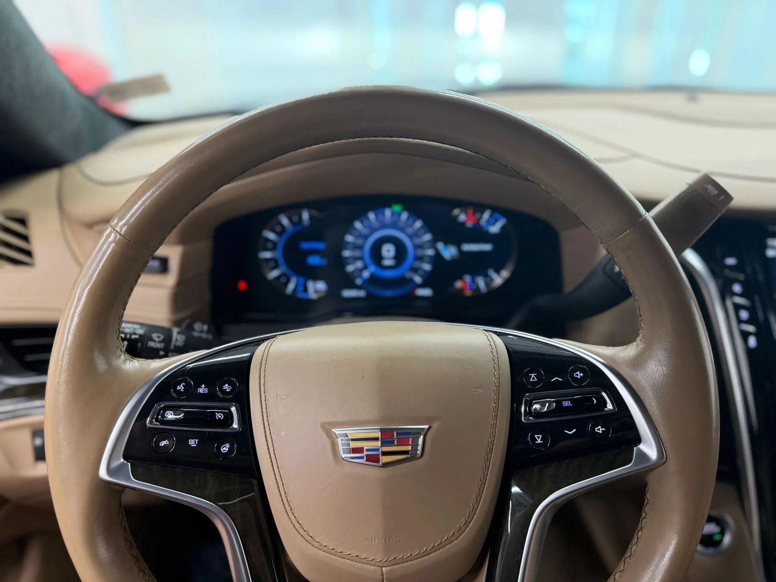 Used 2019 Cadillac Escalade Platinum AWD/4WD image 27