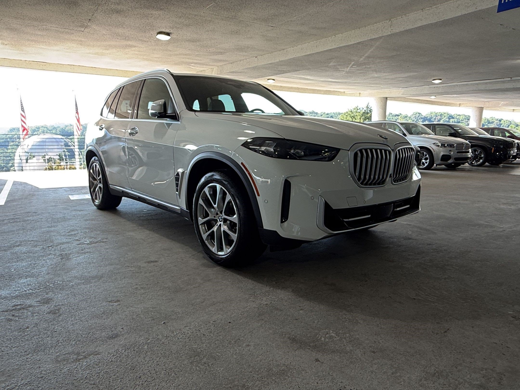 Certified 2024 BMW X5 sDrive40i w/ Parking Assistance Package RWD image 6
