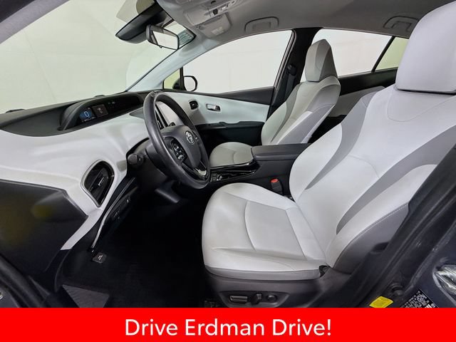 Certified 2022 Toyota Prius Prime XLE FWD image 6