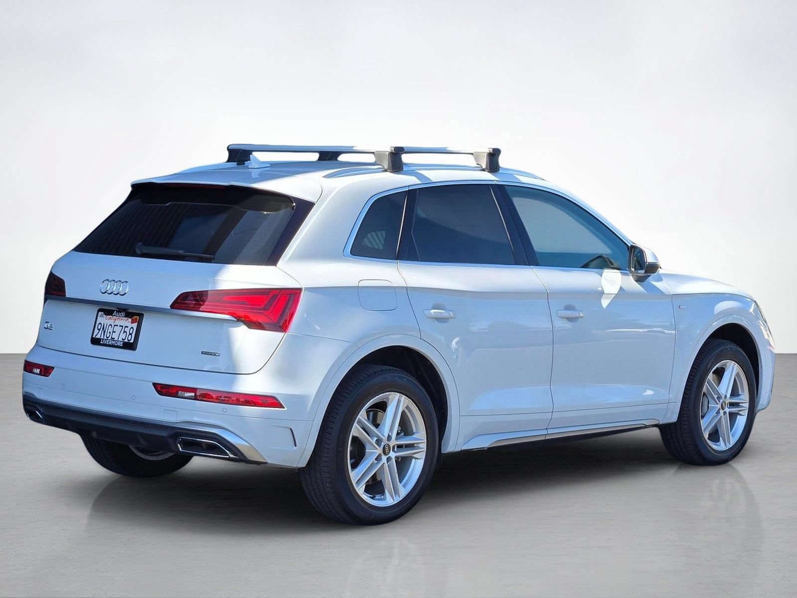 Used 2024 Audi Q5 e Premium w/ Convenience Package AWD/4WD image 7