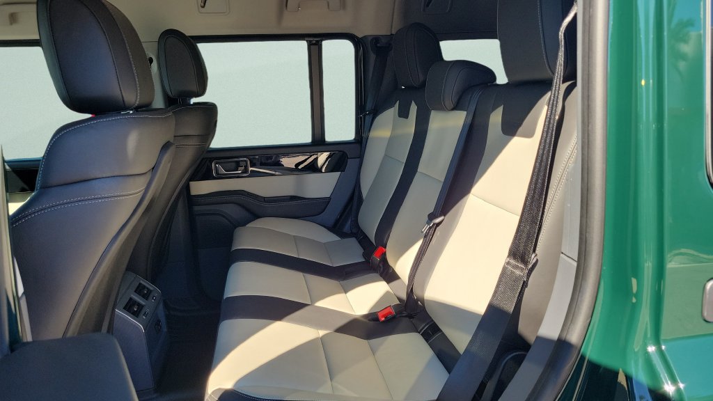 Used 2024 INEOS Grenadier Station Wagon AWD/4WD image 11