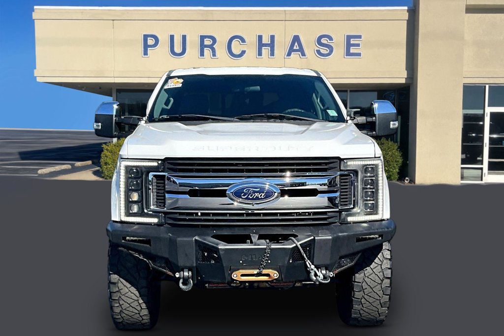 Used 2017 Ford F250 XLT w/ XLT Premium Package AWD/4WD image 2