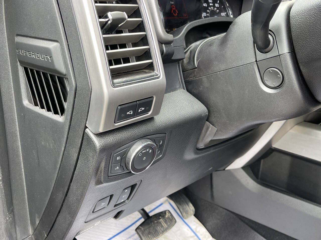 Used 2019 Ford F350 Platinum w/ Platinum Ultimate Package AWD/4WD image 5
