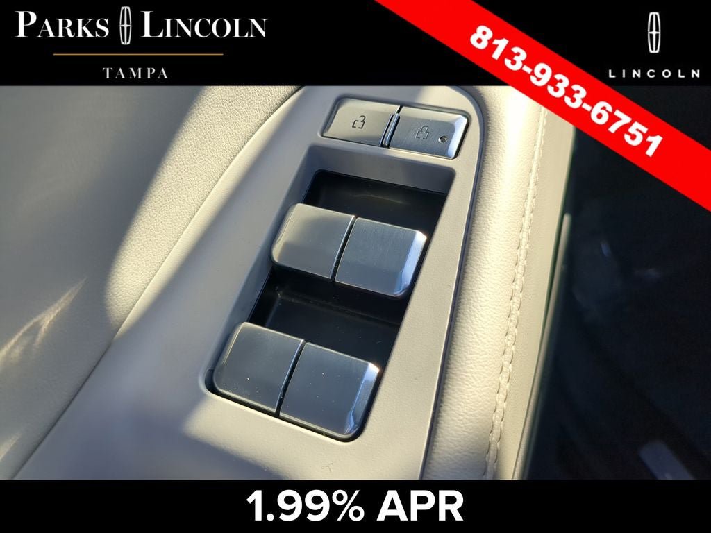 Certified 2025 Lincoln Navigator Reserve AWD/4WD image 17