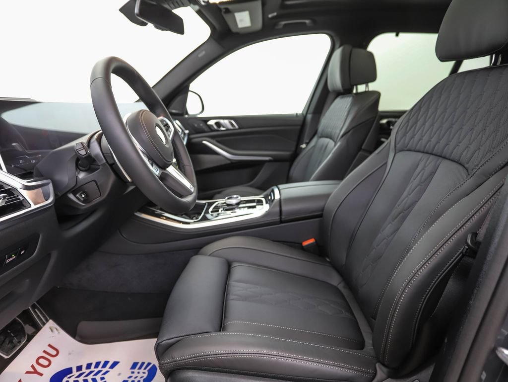 Used 2026 BMW X5 xDrive40i w/ Executive Package AWD/4WD image 11