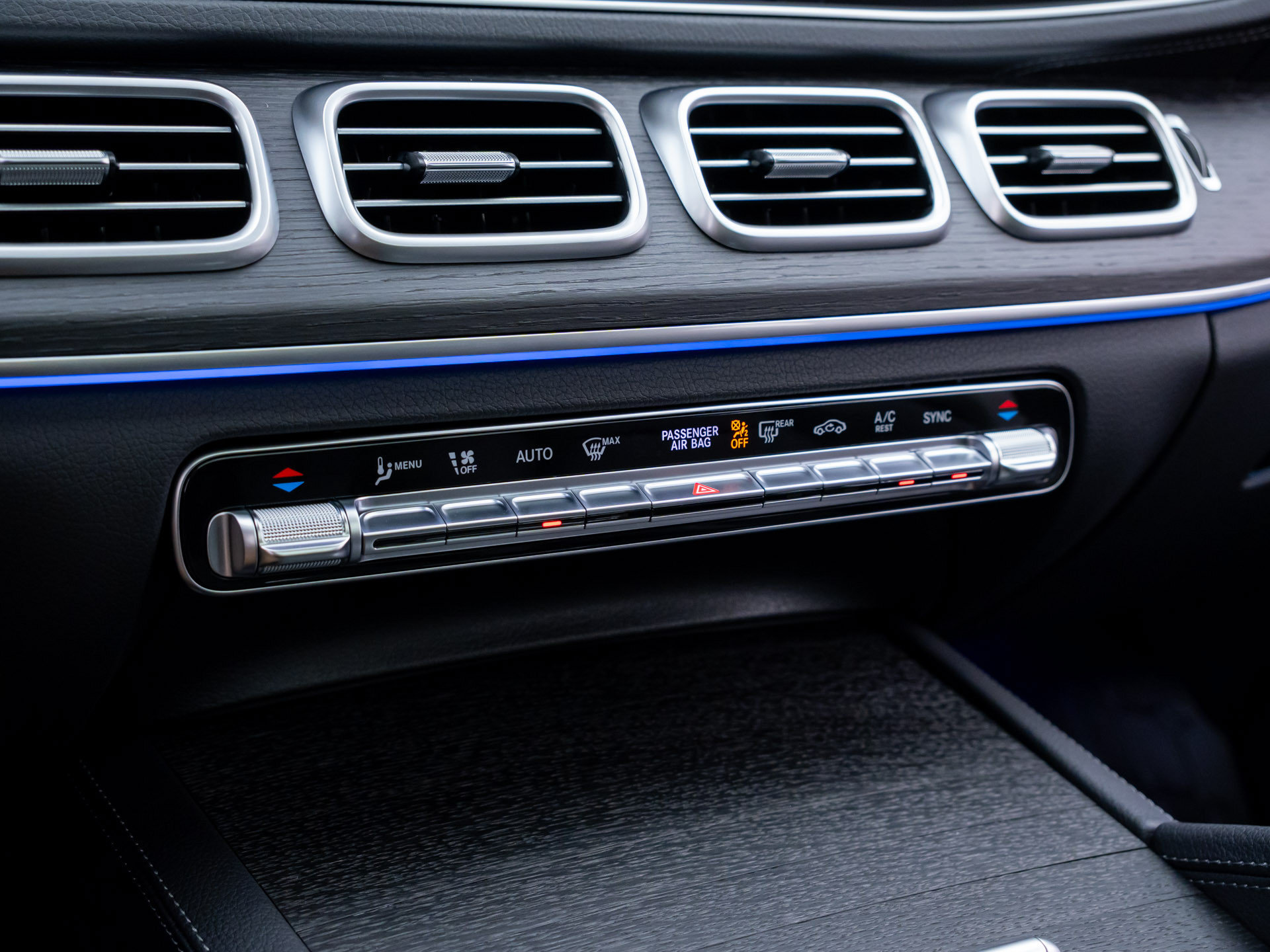 New 2026 Mercedes-Benz GLS 450 4MATIC image 30