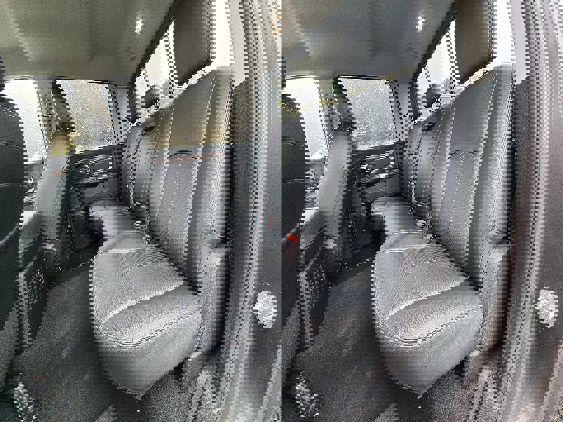 Certified 2019 RAM 1500 Laramie w/ Convenience Group image 23