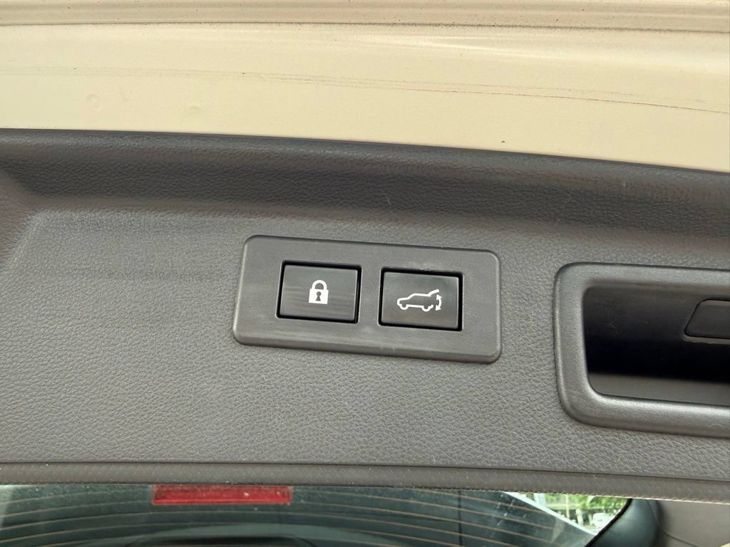 Used 2023 Subaru Forester Premium AWD/4WD image 27