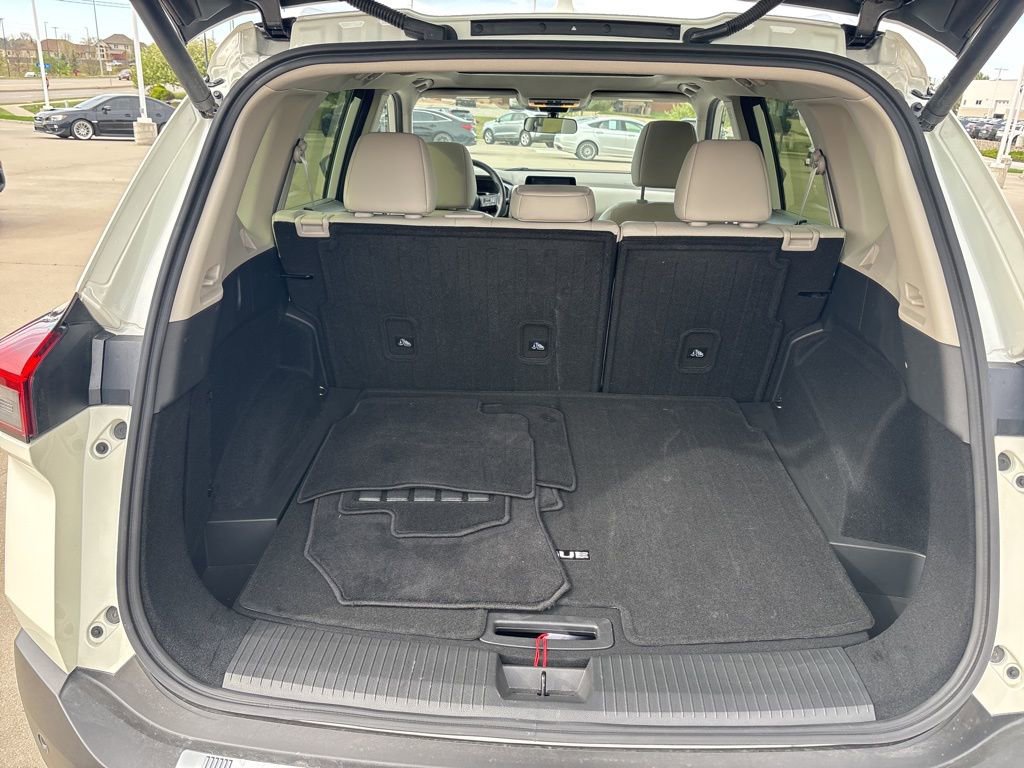 Used 2023 Nissan Rogue SV w/ SV Premium B Package AWD/4WD image 42