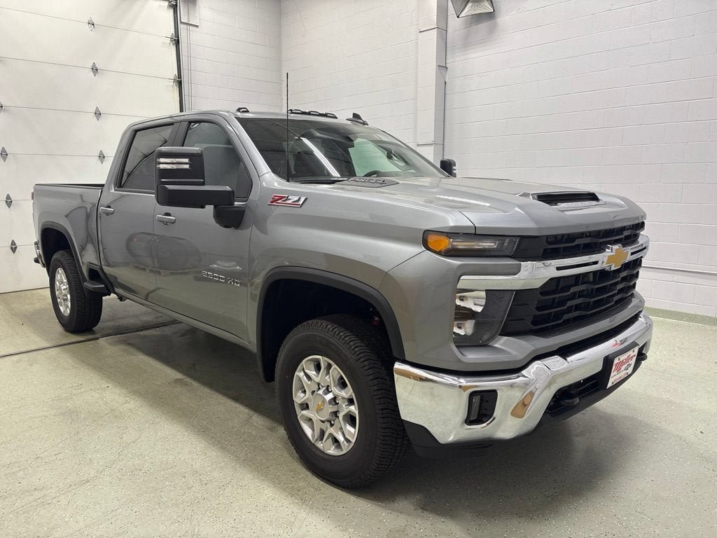 New 2026 Chevrolet Silverado 2500 LT AWD/4WD image 2