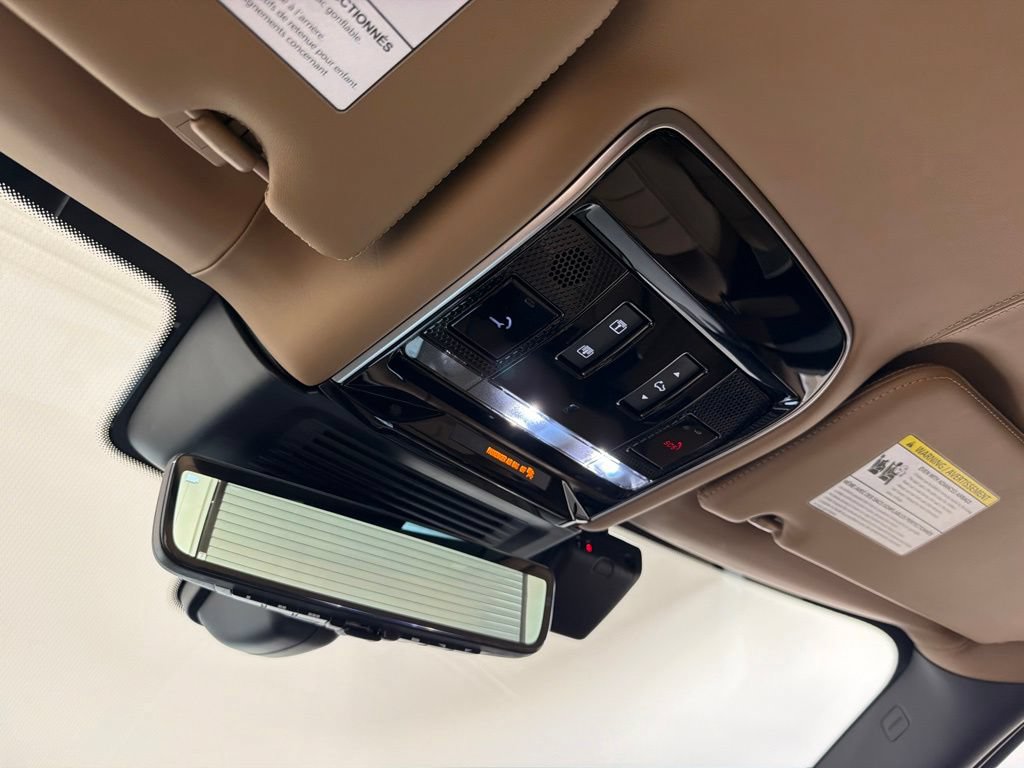 Certified 2026 Land Rover Range Rover Autobiography AWD/4WD image 18