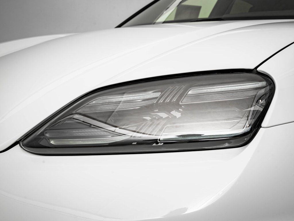 New 2026 Porsche Macan 4S Electric image 14