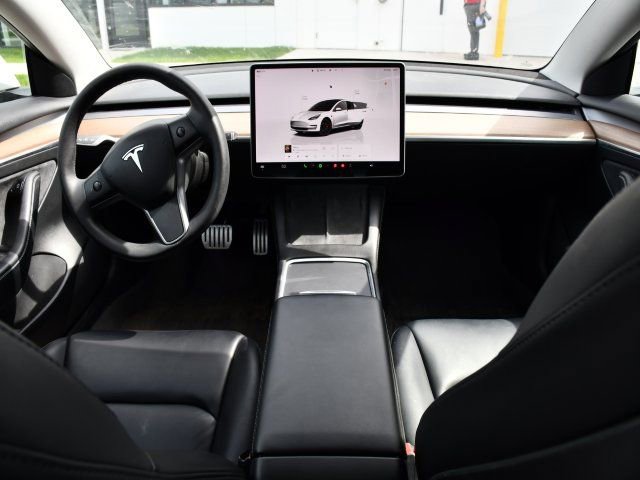 Used 2022 Tesla Model 3 Performance AWD/4WD image 17