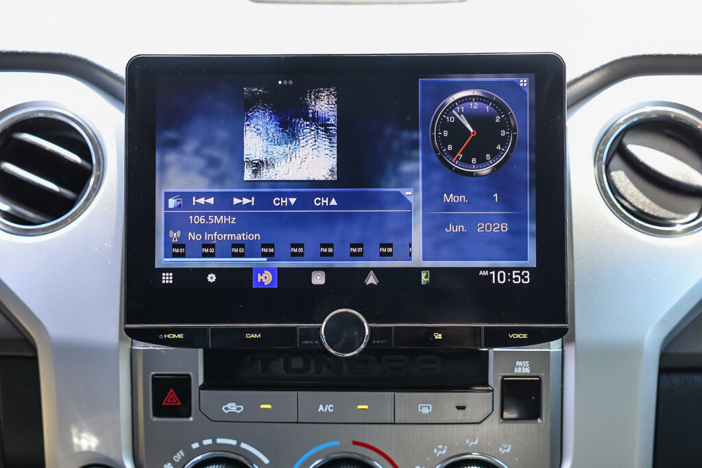 Used 2020 Toyota Tundra SR5 w/ SR5 Upgrade Package AWD/4WD image 4