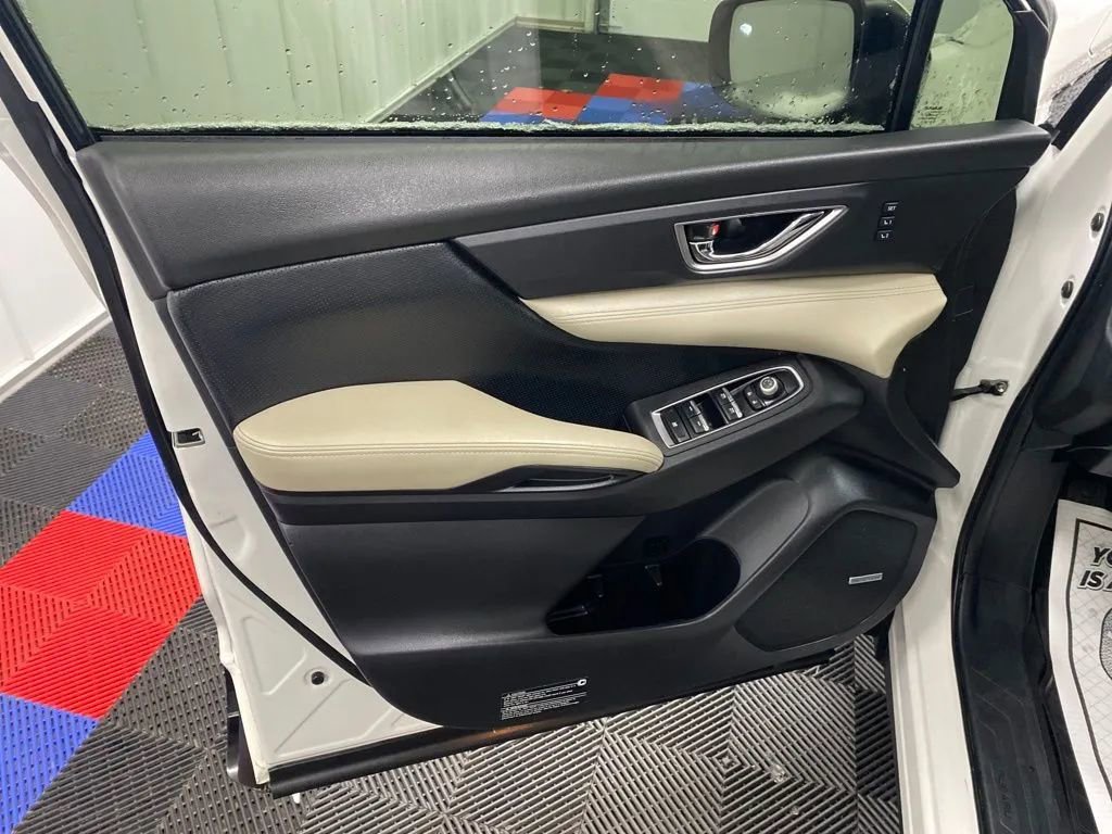 Used 2020 Subaru Ascent Limited w/ Technology Package image 15