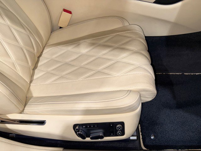 Used 2015 Bentley Flying Spur W12 image 70