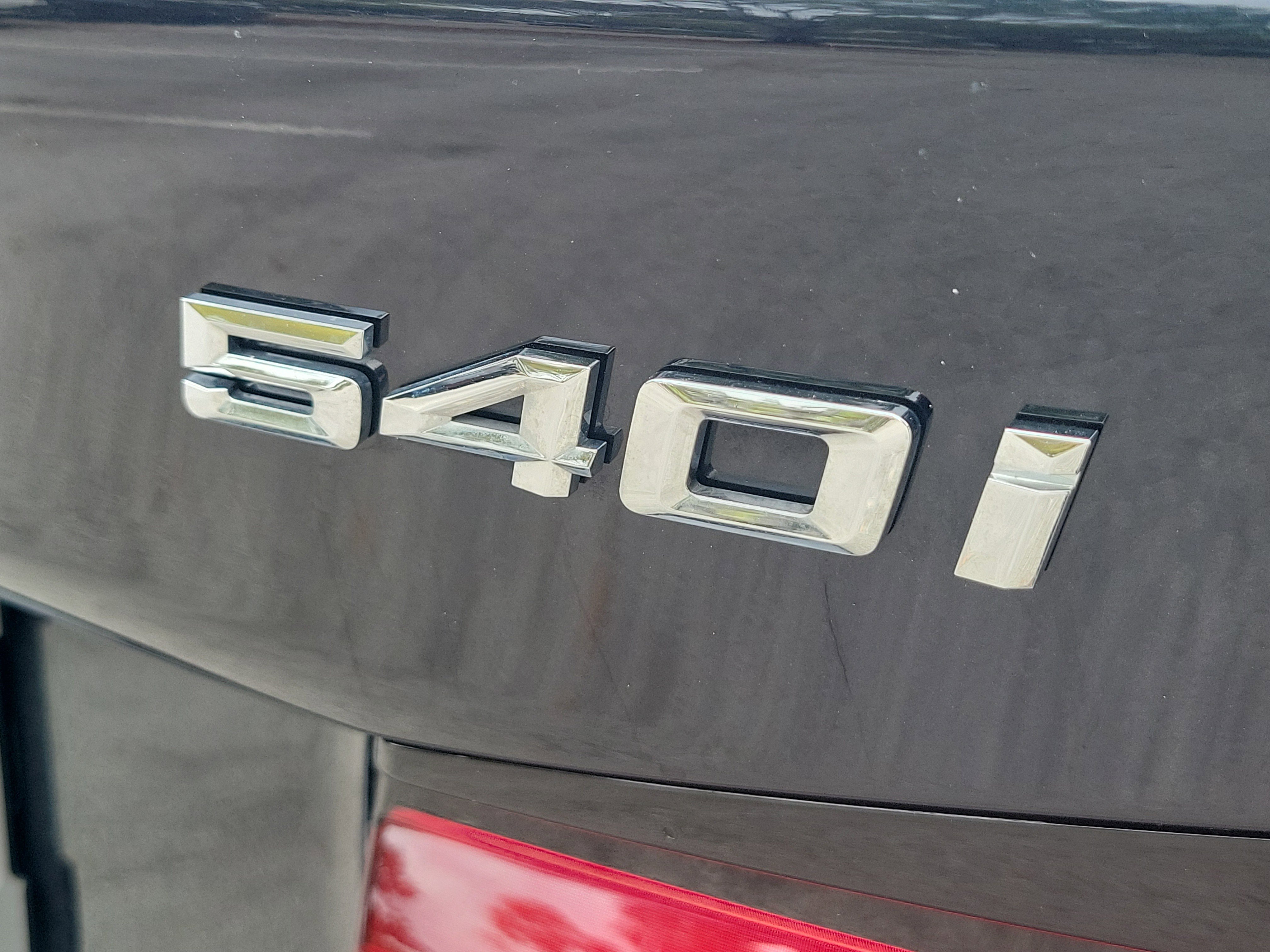 Used 2023 BMW 540i xDrive w/ Executive Package AWD/4WD image 5