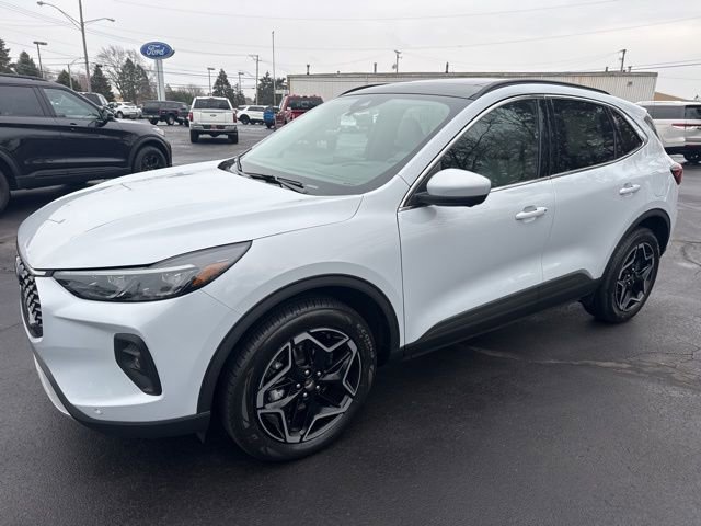 New 2026 Ford Escape Platinum w/ Premium Technology Package image 2