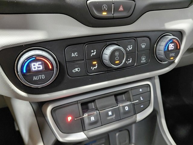 Certified 2024 GMC Terrain SLT image 31