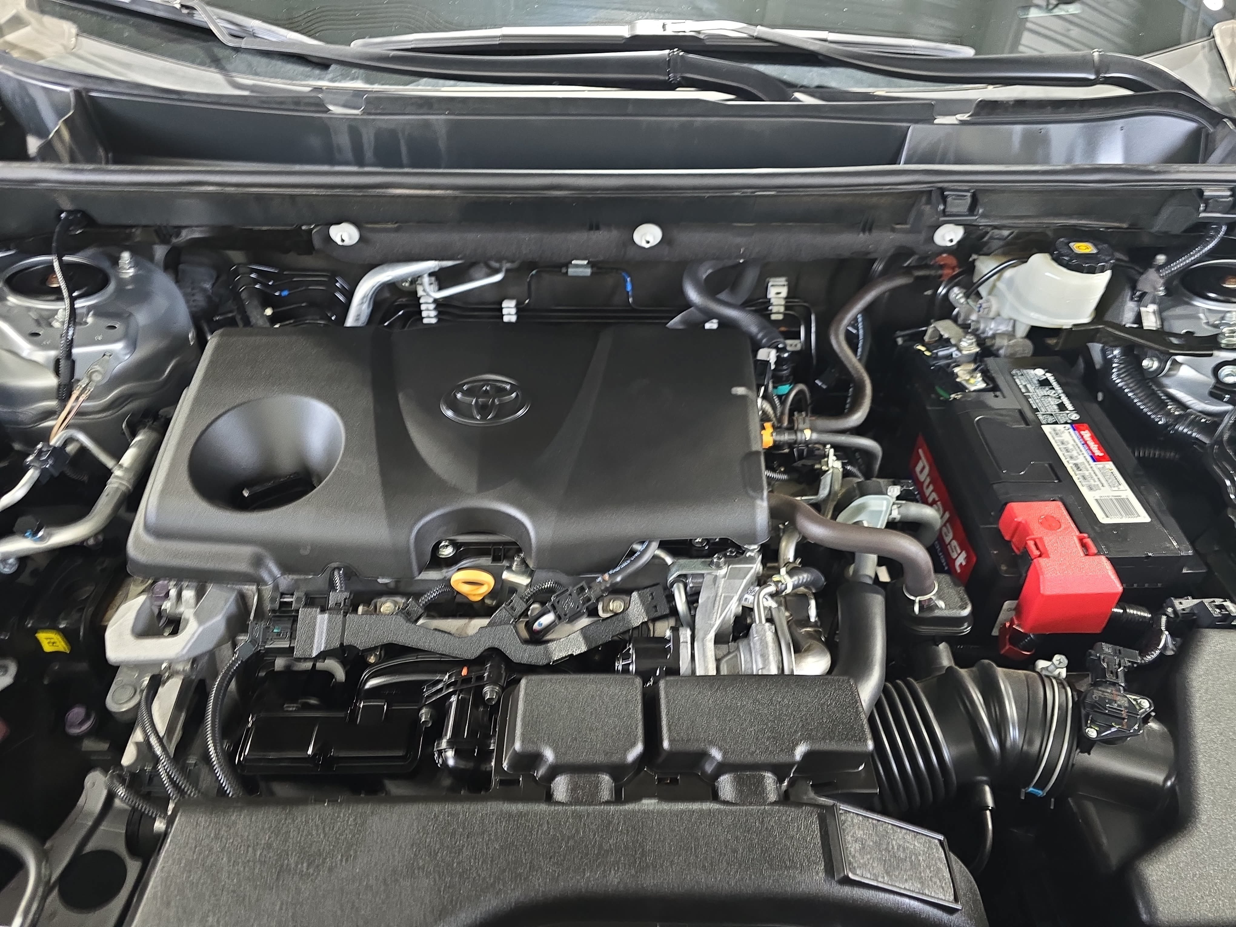 Used 2021 Toyota RAV4 XLE Premium FWD image 29