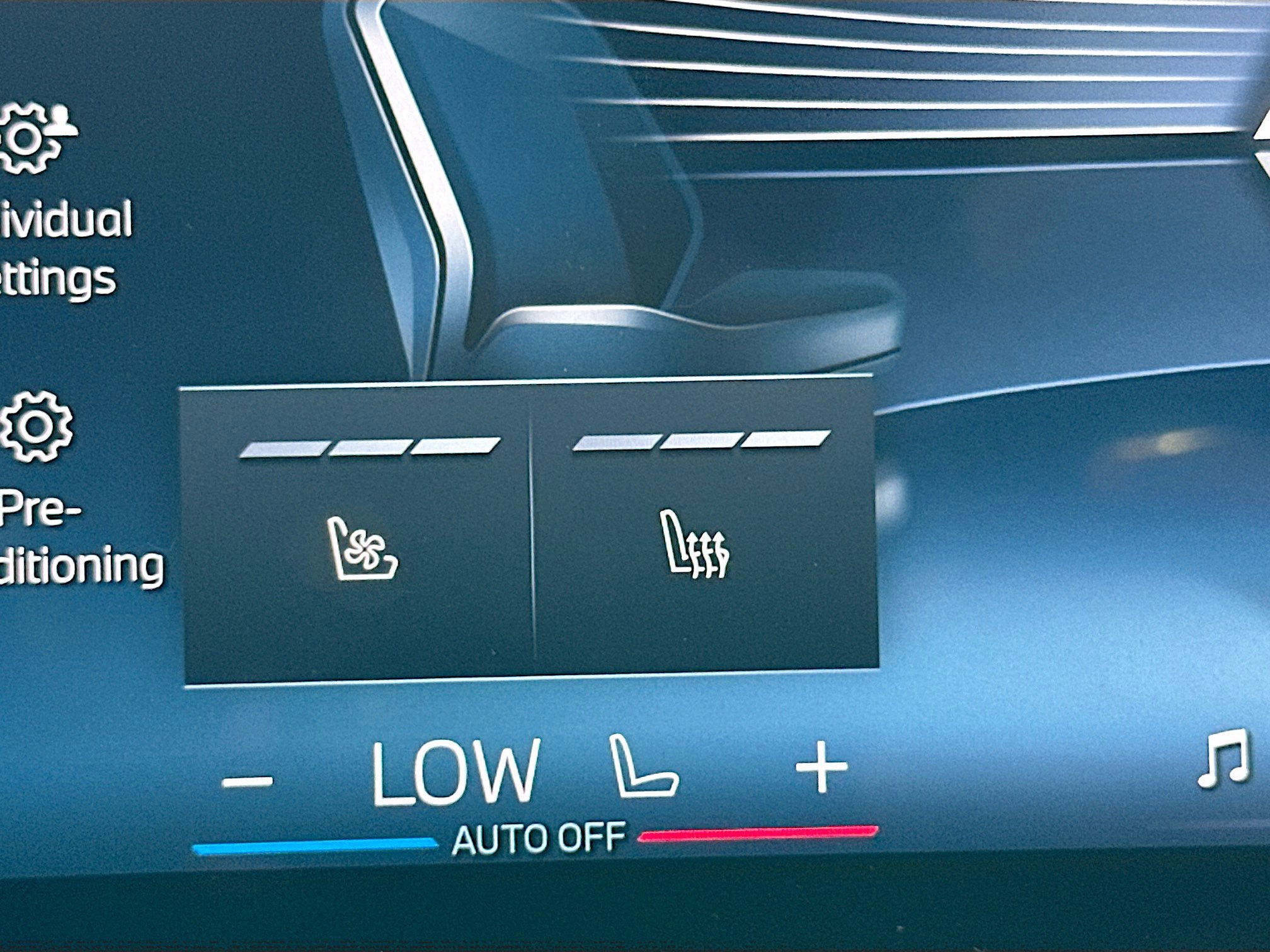 Certified 2025 BMW X5 M60i w/ Executive Package image 21