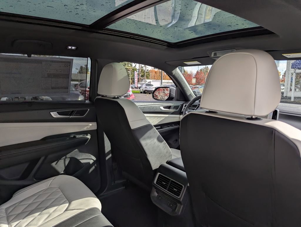 New 2026 Volkswagen Atlas Cross Sport SEL Premium R-Line image 38