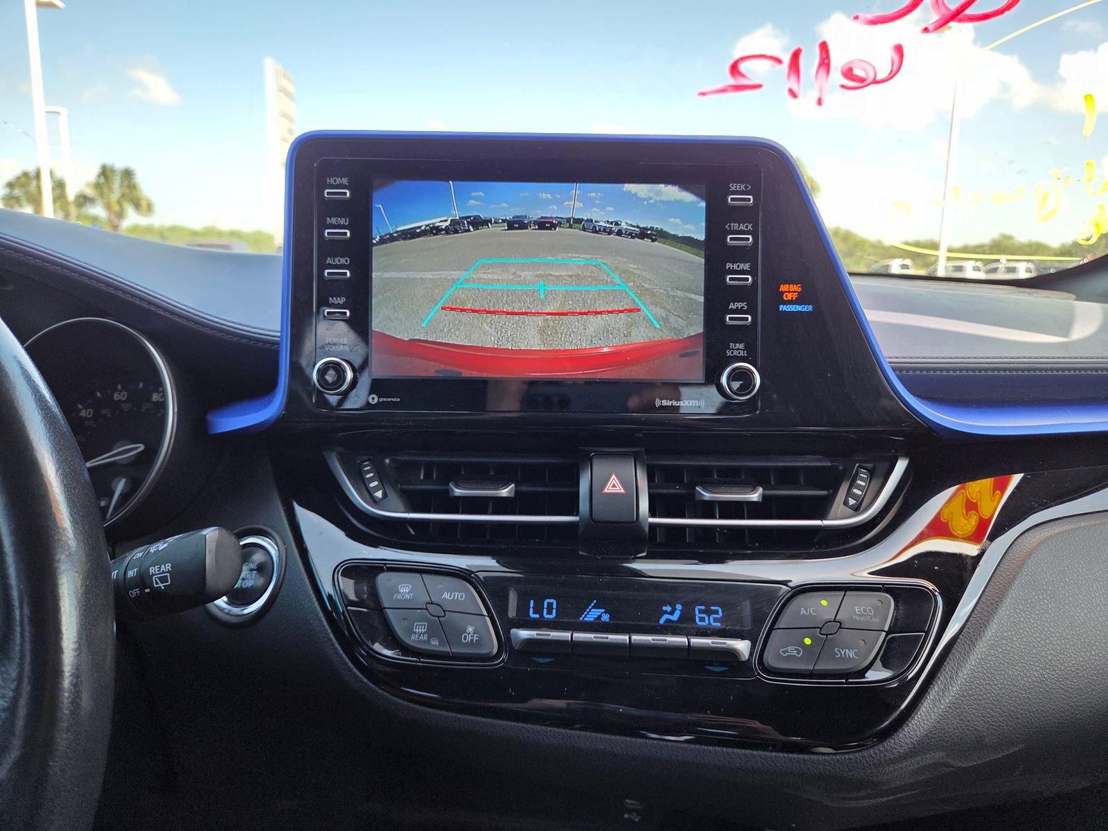 Used 2022 Toyota C-HR XLE FWD image 9