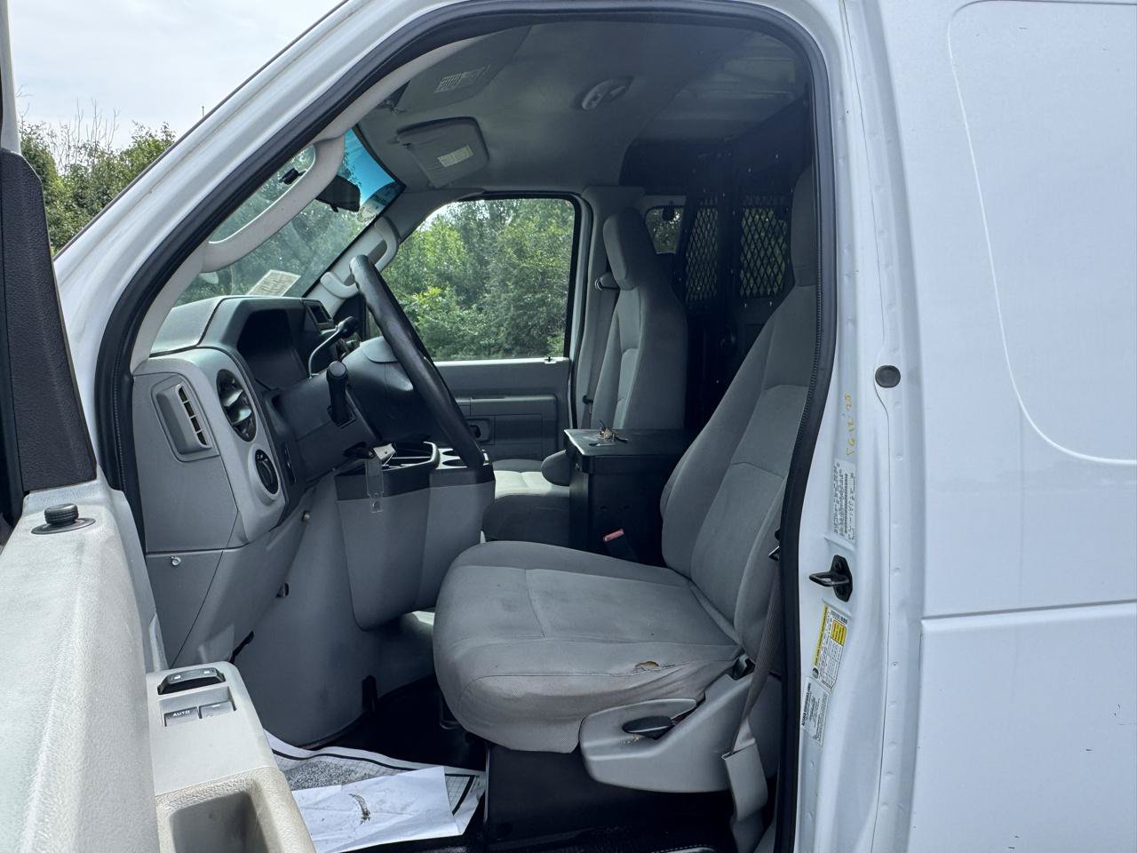 Used 2011 Ford E-250 and Econoline 250 w/ PWR Group RWD image 12