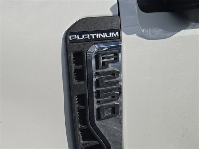 Used 2024 Ford F250 Platinum w/ FX4 Off-Road Package image 9