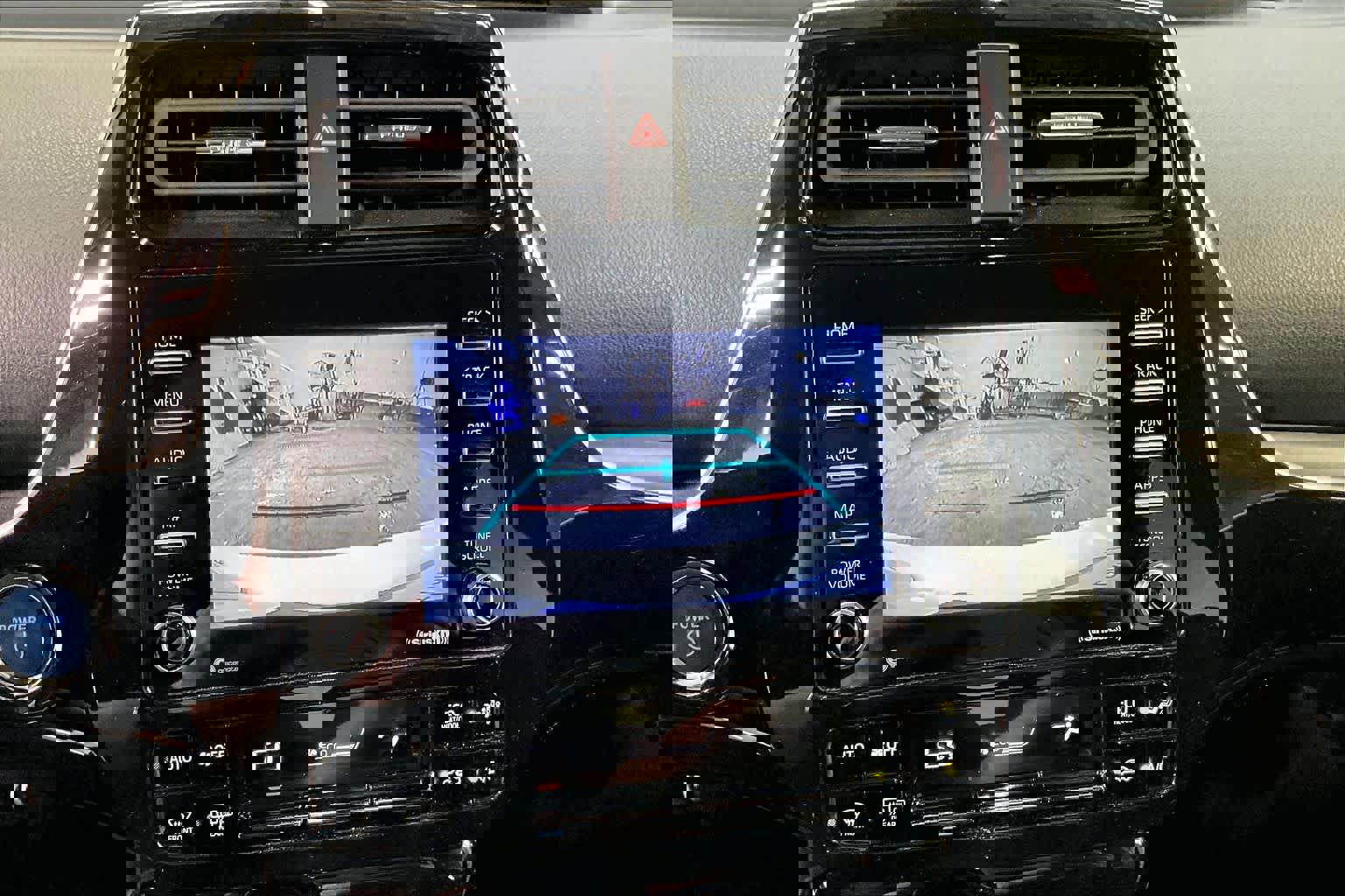 Used 2021 Toyota Prius L Eco FWD image 26