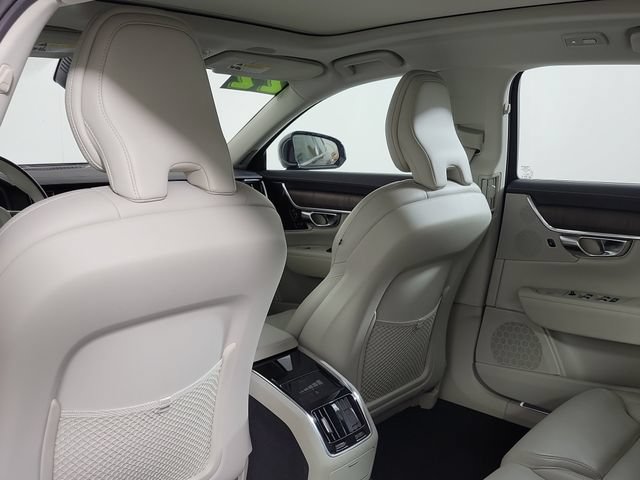 Used 2022 Volvo S90 B6 Inscription w/ Advanced Package AWD/4WD image 14