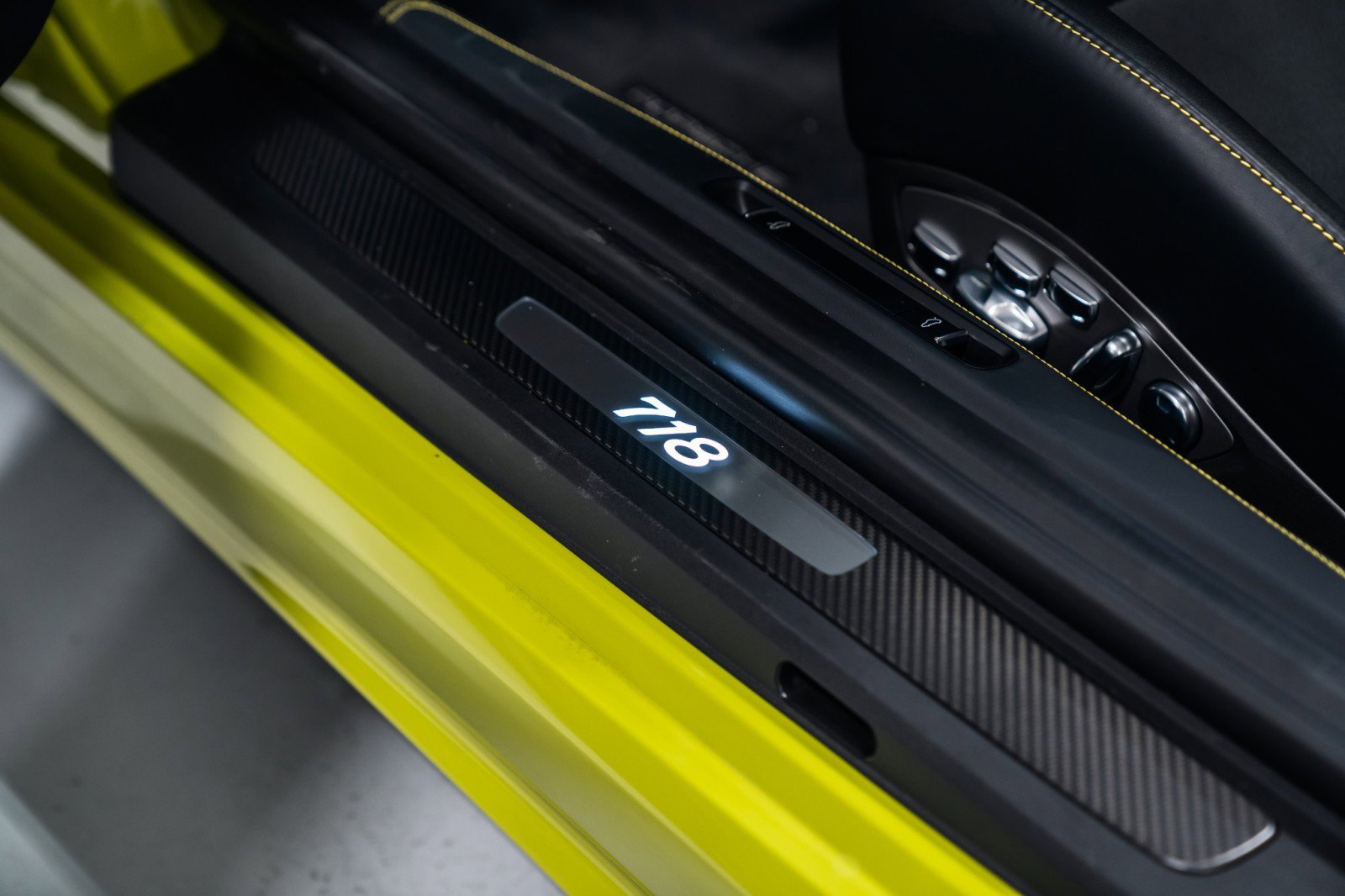 Used 2025 Porsche 718 Boxster Spyder RS image 17