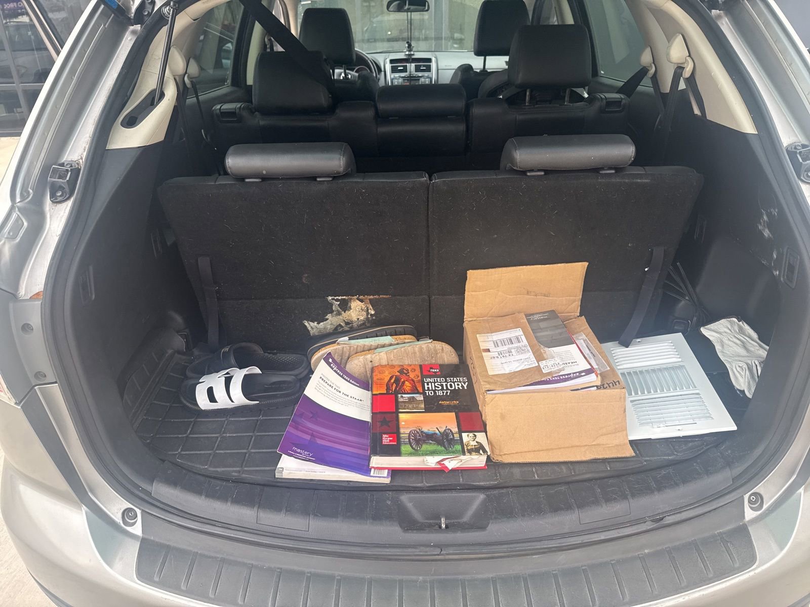 Used 2010 MAZDA CX-9 Touring w/ Moonroof & Bose Audio Pkg image 11