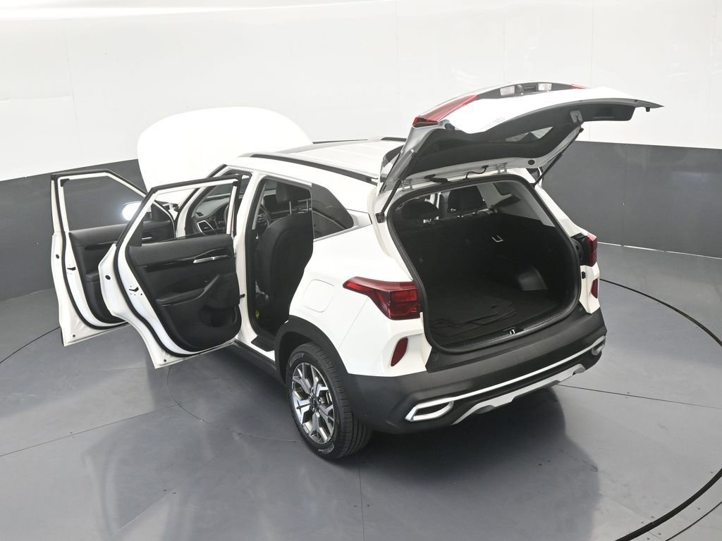 Used 2022 Kia Seltos EX image 69