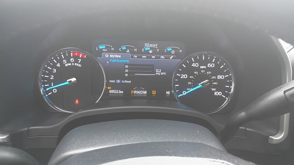 Used 2022 Ford F250 Lariat w/ Black Appearance Package image 11