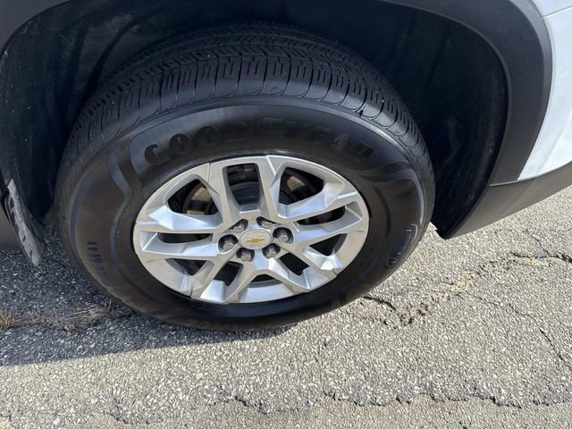 Used 2021 Chevrolet Traverse LT image 15